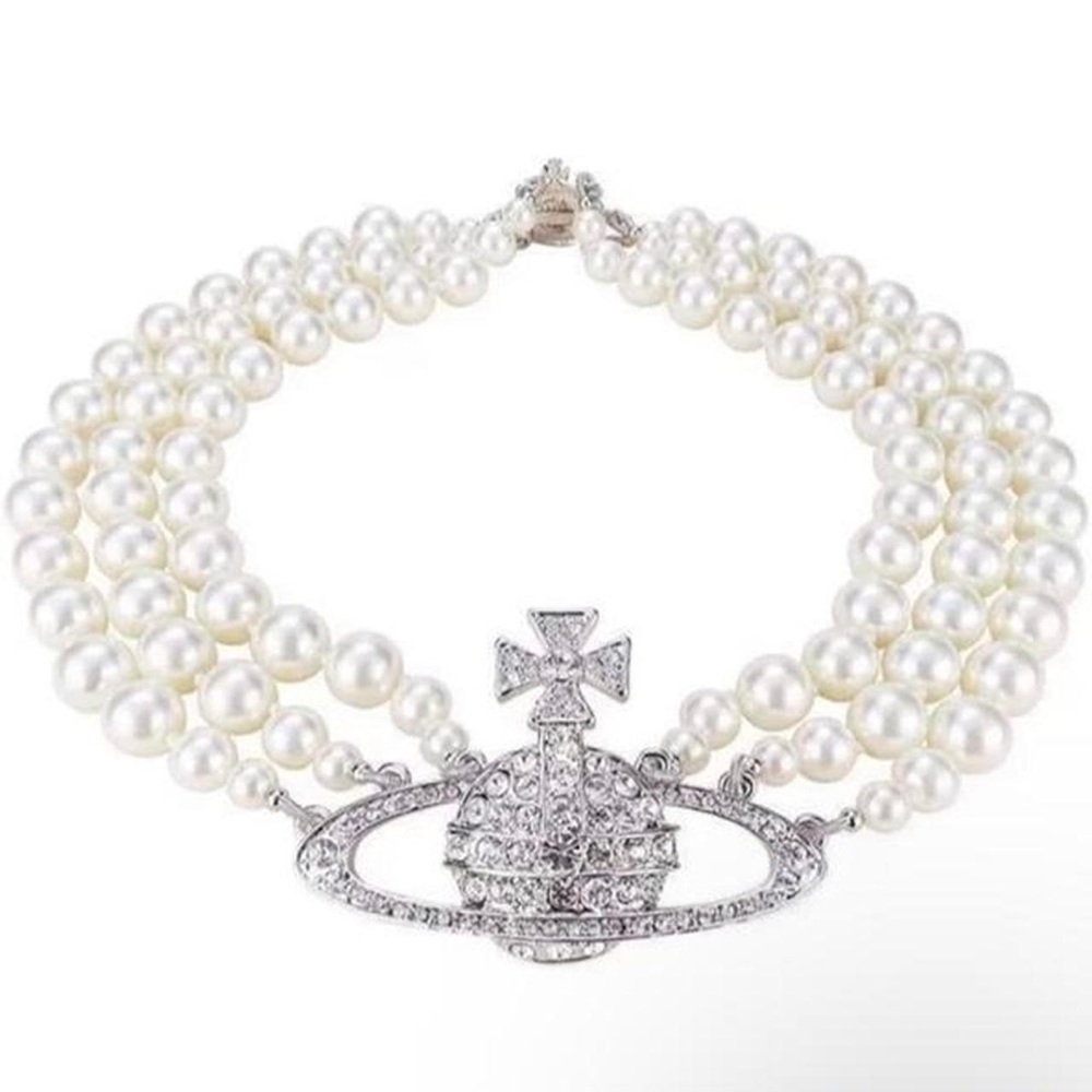 Vivienne westwood choker necklace